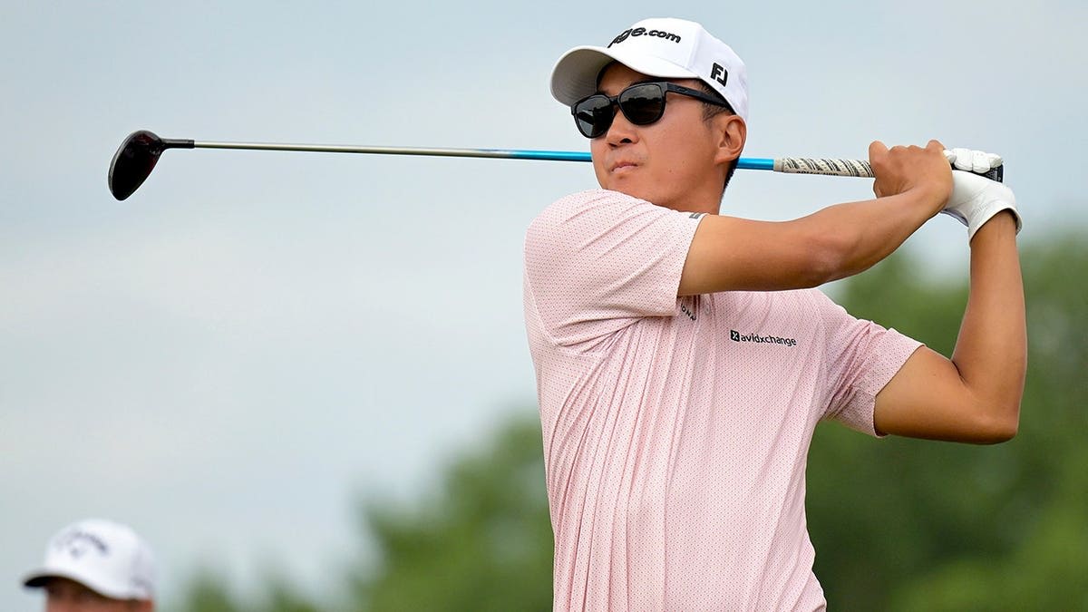 Golfer Michael Kim Nails 59 at 3M Open for History - Image 4