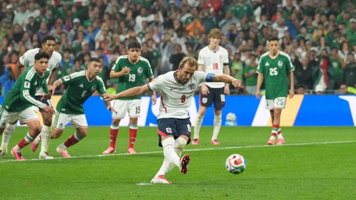 England Wins 3-2 at Azteca in Historic World Cup Thriller - Image 3