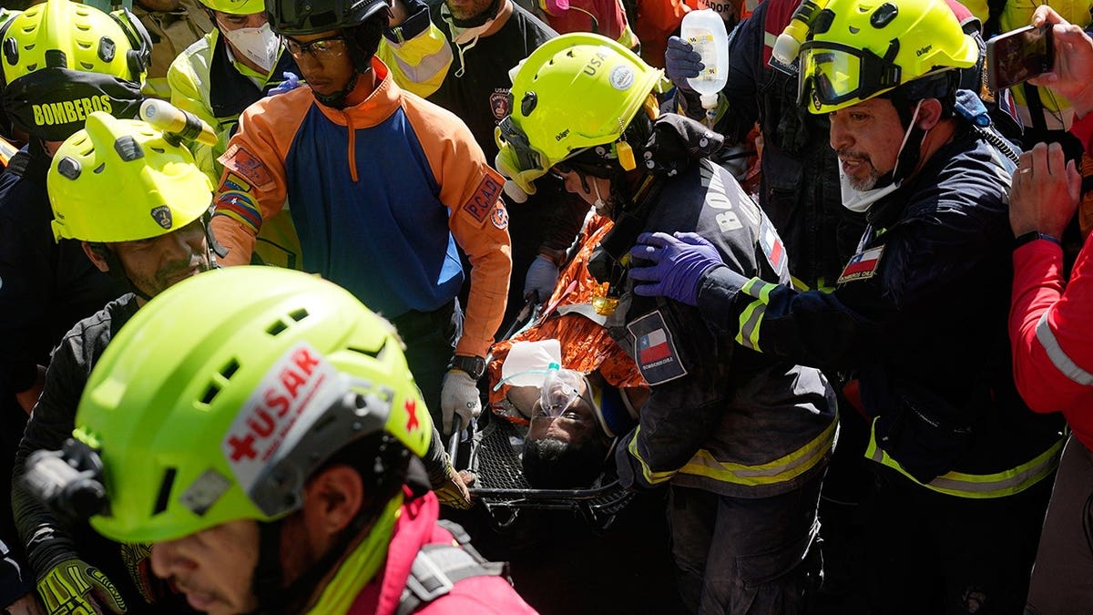 Security Guard Survives 8 Days Trapped in Venezuela Quake - Image 4