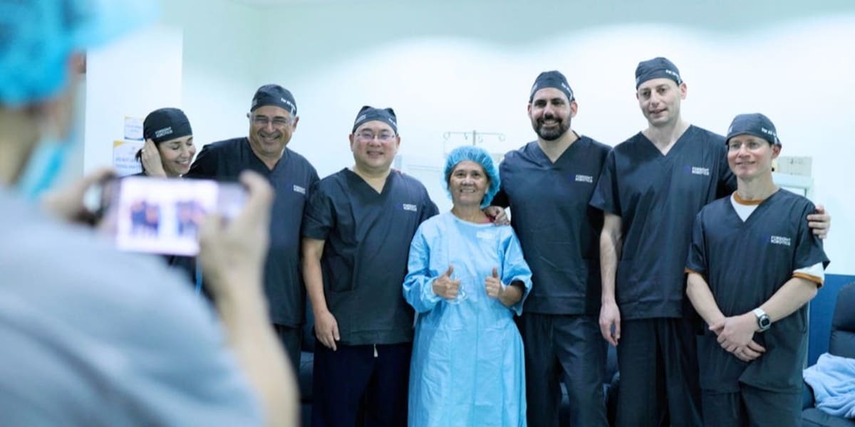 Robot Assists Surgeons in 26 Successful Eye Surgeries - Image 2