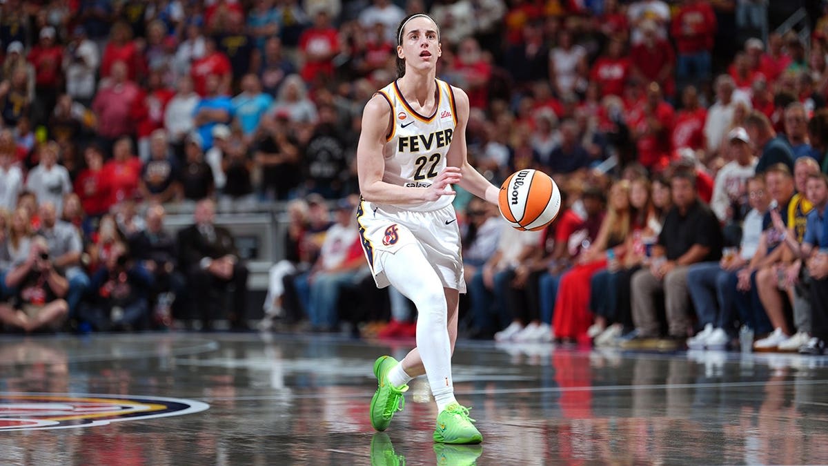 Indiana Fever Win Seventh Straight Behind Clark and Mitchell - Image 3