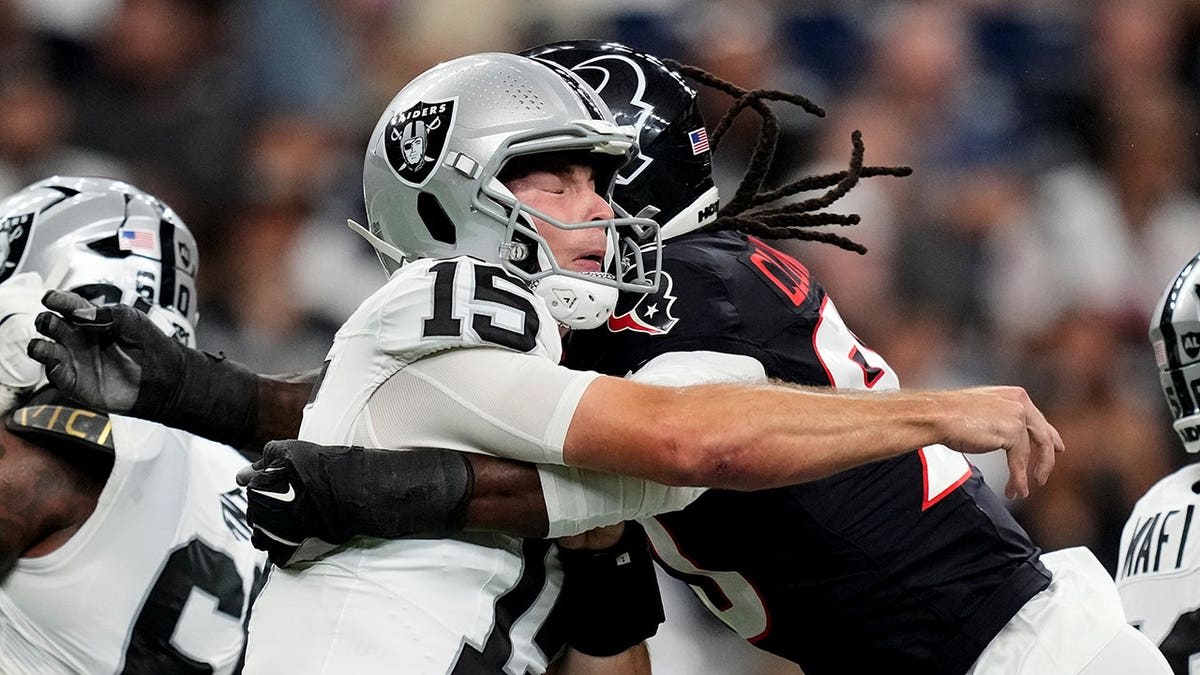 Raiders Rookie Mendoza Charms NFL With Polite Interview - Image 4