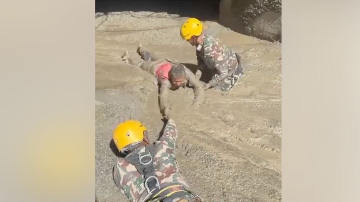 Nepal Rescues 350 from Flooded Hydropower Tunnel - Image 2