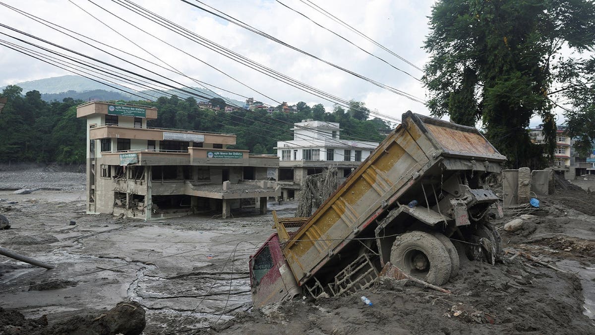 Nepal Rescues 350 from Flooded Hydropower Tunnel - Image 3