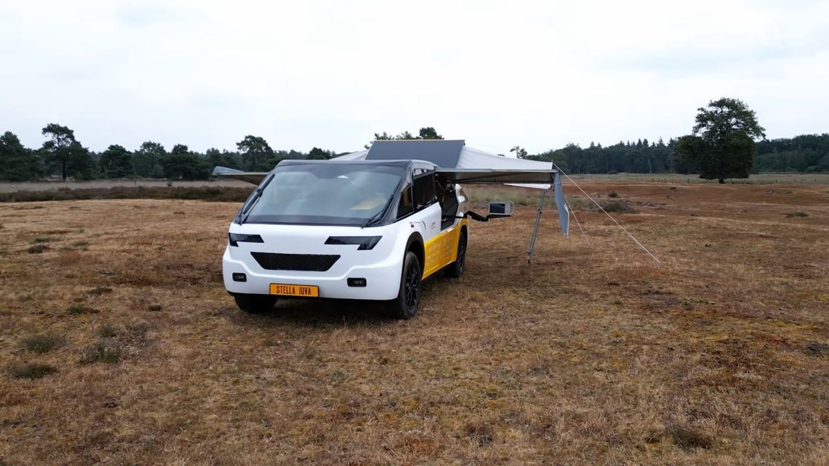 Students Build Solar Ambulance for Off-Grid Communities - Image 4