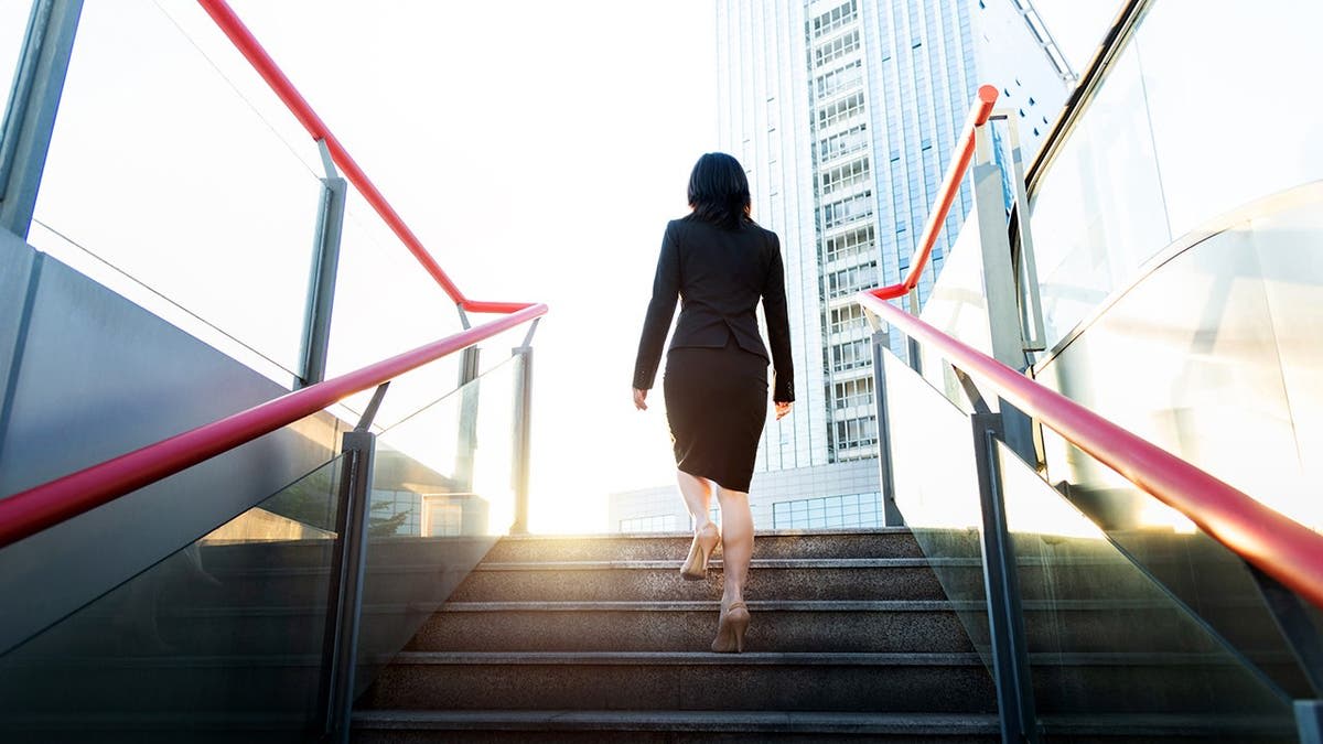 Climbing Stairs Cuts Heart Death Risk by 39% - Image 5