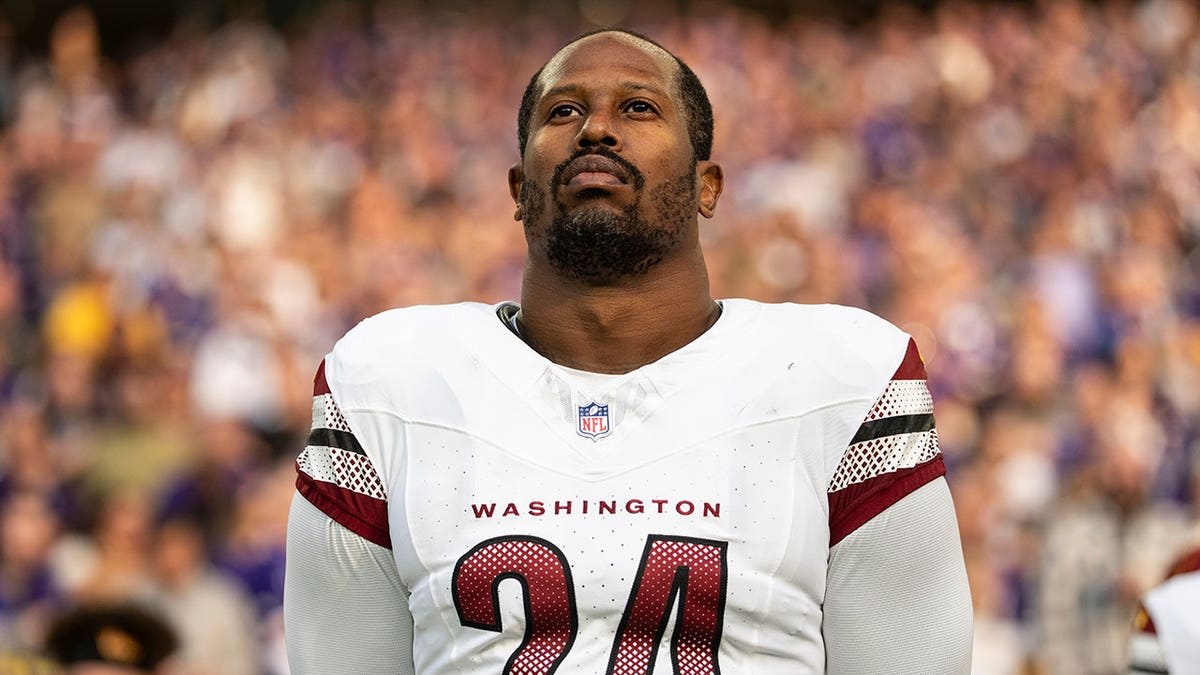 Von Miller Returns Home to Dallas Cowboys at Age 36 - Image 5