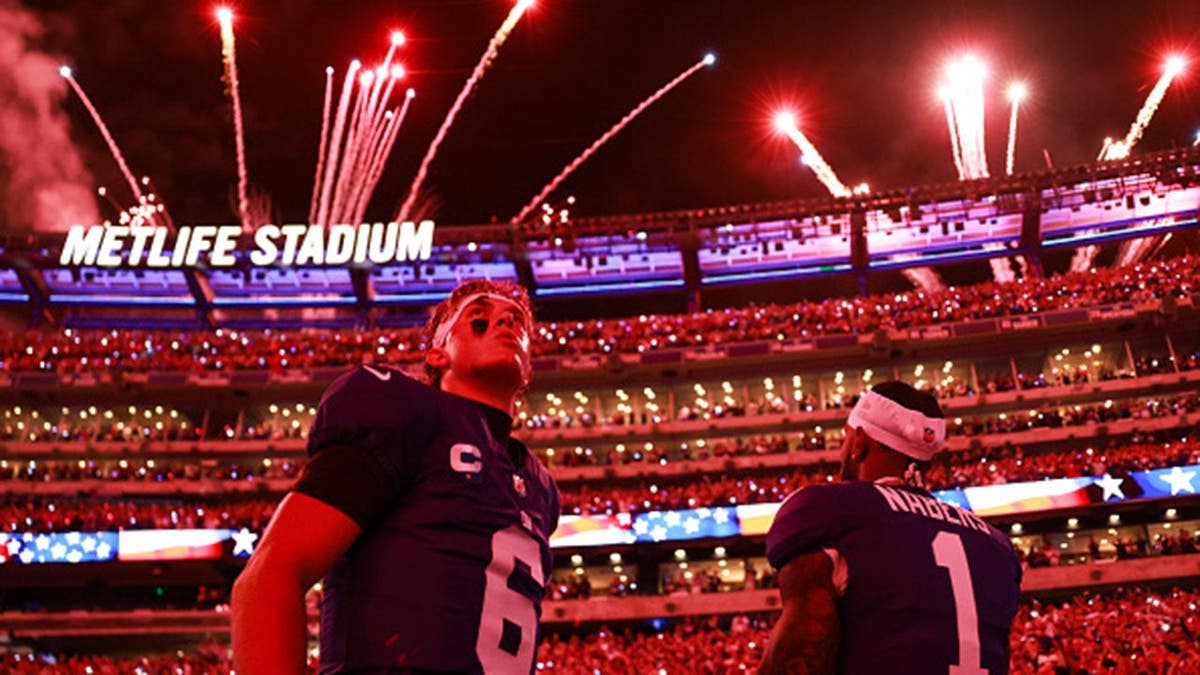 Giants Honor 9/11 Heroes at Sunday Night Football Game - Image 4