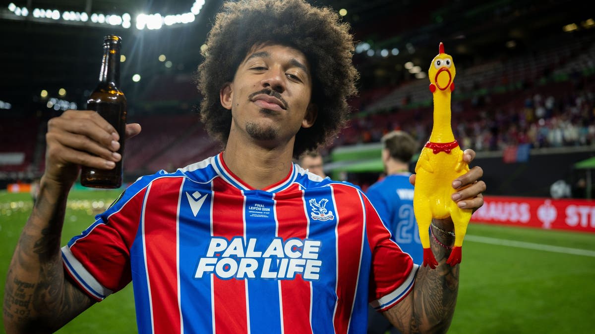 USA Defender's Rubber Chicken Becomes World Cup Lucky Charm - Image 3