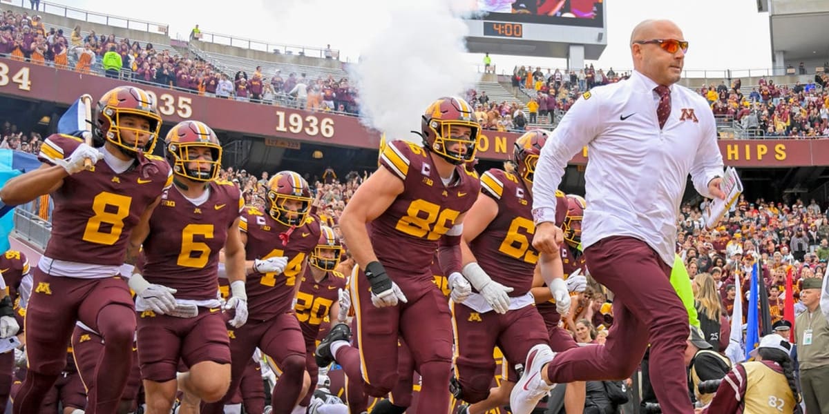 Minnesota Gophers Adopt Norway's Viking Row Celebration - Image 2