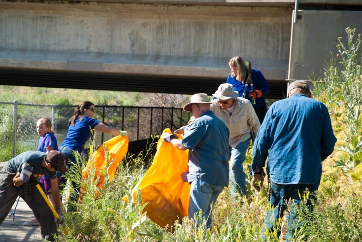 Utah Volunteers Rally to Clean Jordan River Before Spring - Image 2