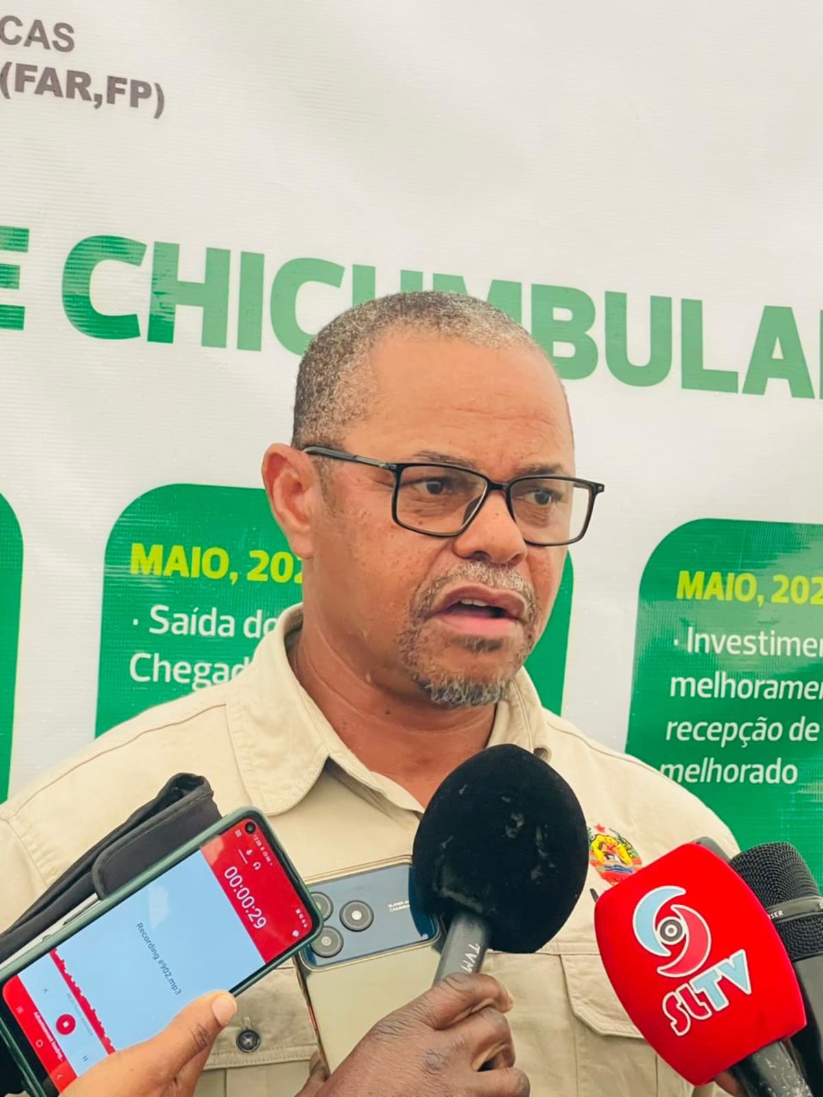 Mozambique Farmers Tackle Climate Change with Greenhouses