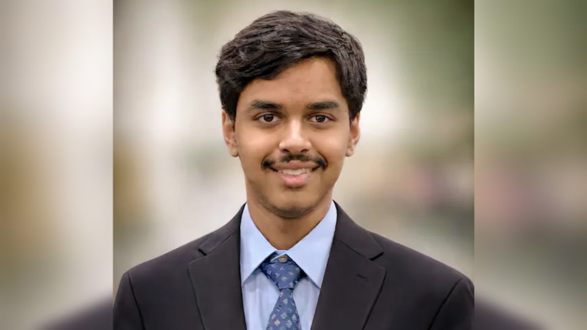 Teen Builds AI to Predict Turbulence, Wins $100K