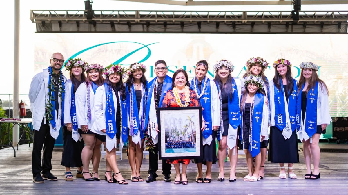 Hawaii Lantern Ceremony Brings 28 Years of Healing - Image 3