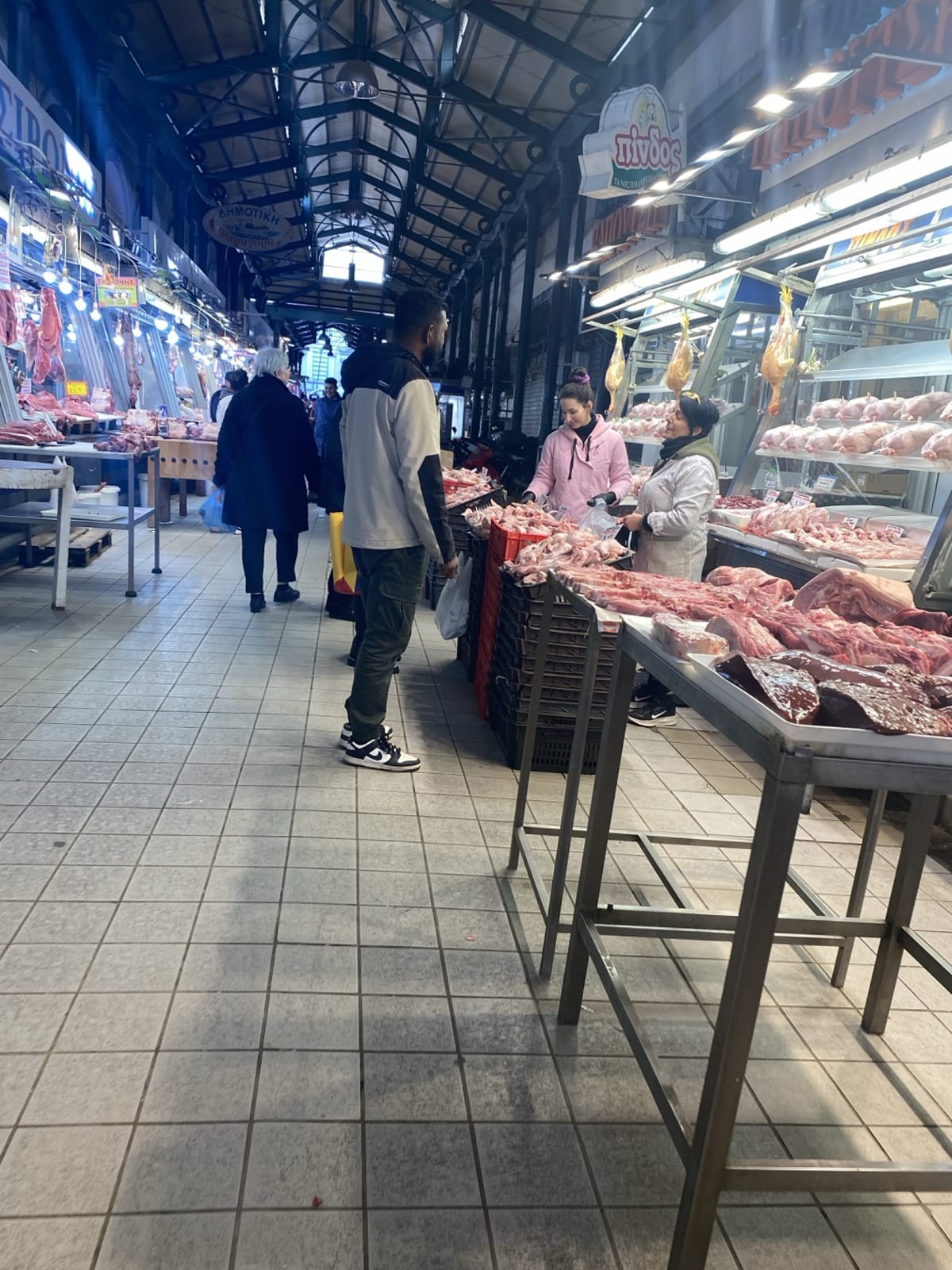 Egyptian Butcher Builds Trust in Athens for 30 Years - Image 4