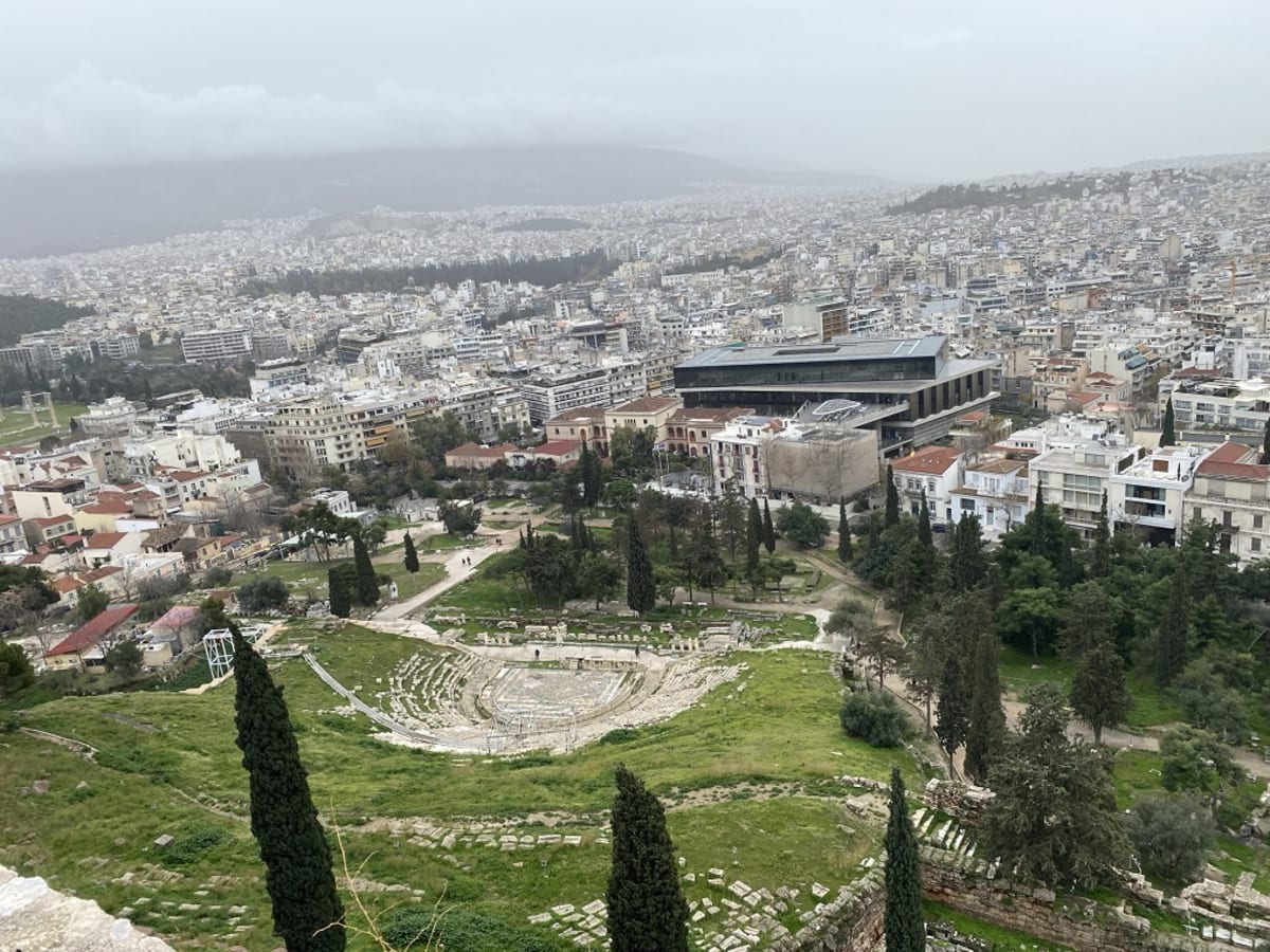 Athens Theater Built in 161 CE Still Hosts Sold-Out Shows - Image 3