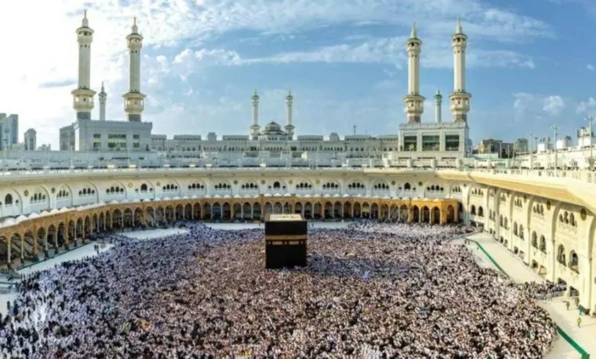 EgyptAir Flies 3,000 Hajj Pilgrims Home After Sacred Journey - Image 2