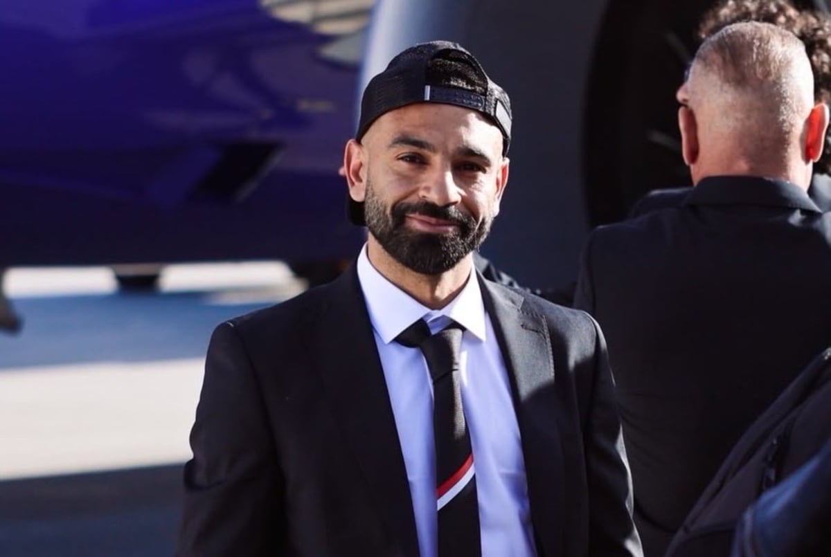 Salah's Playful Cap Moment Goes Viral Before World Cup
