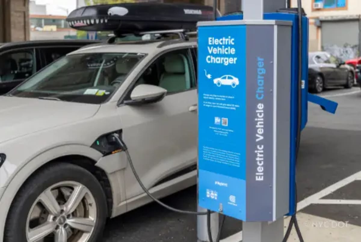 NYC Adds 600+ Curbside EV Chargers in 10 Neighborhoods - Image 3