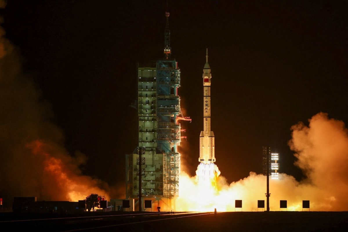 Hong Kong's First Astronaut Lai Ka-ying Reaches Space