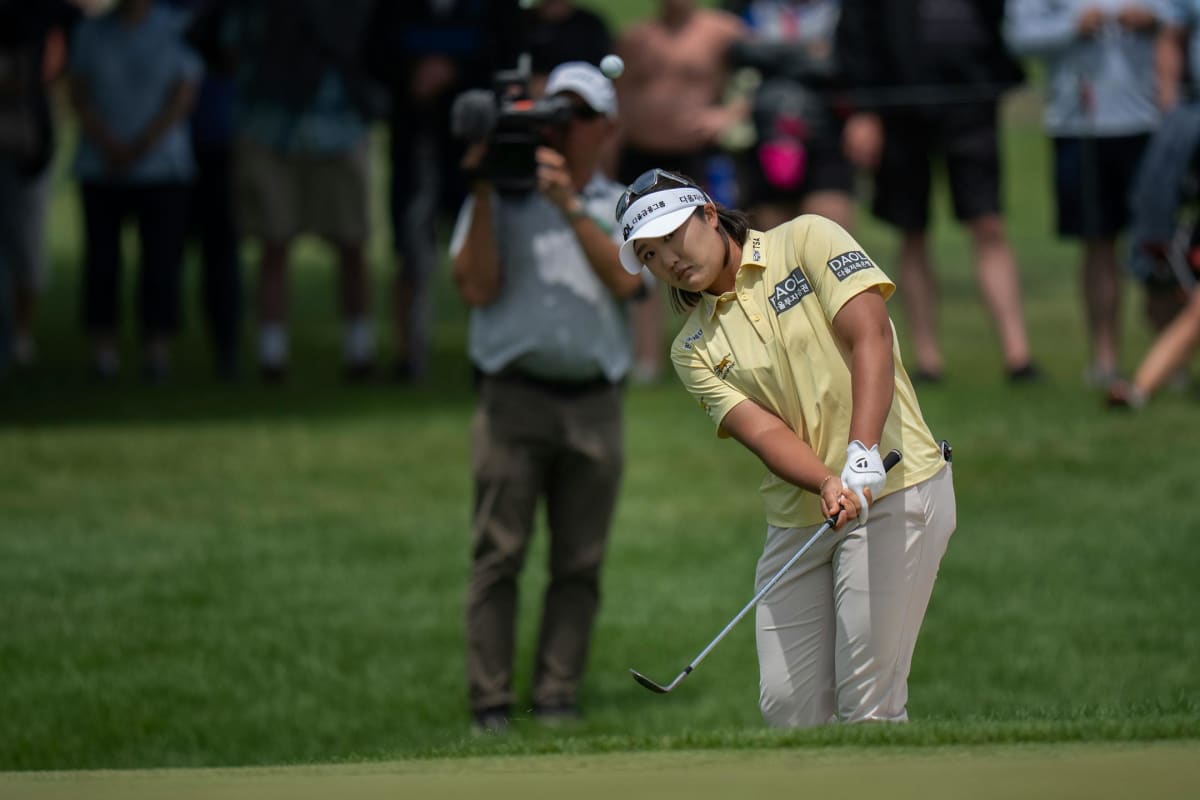 Golfer Haeran Ryu Overcomes 10-Shot Deficit for First Major Win - Image 4