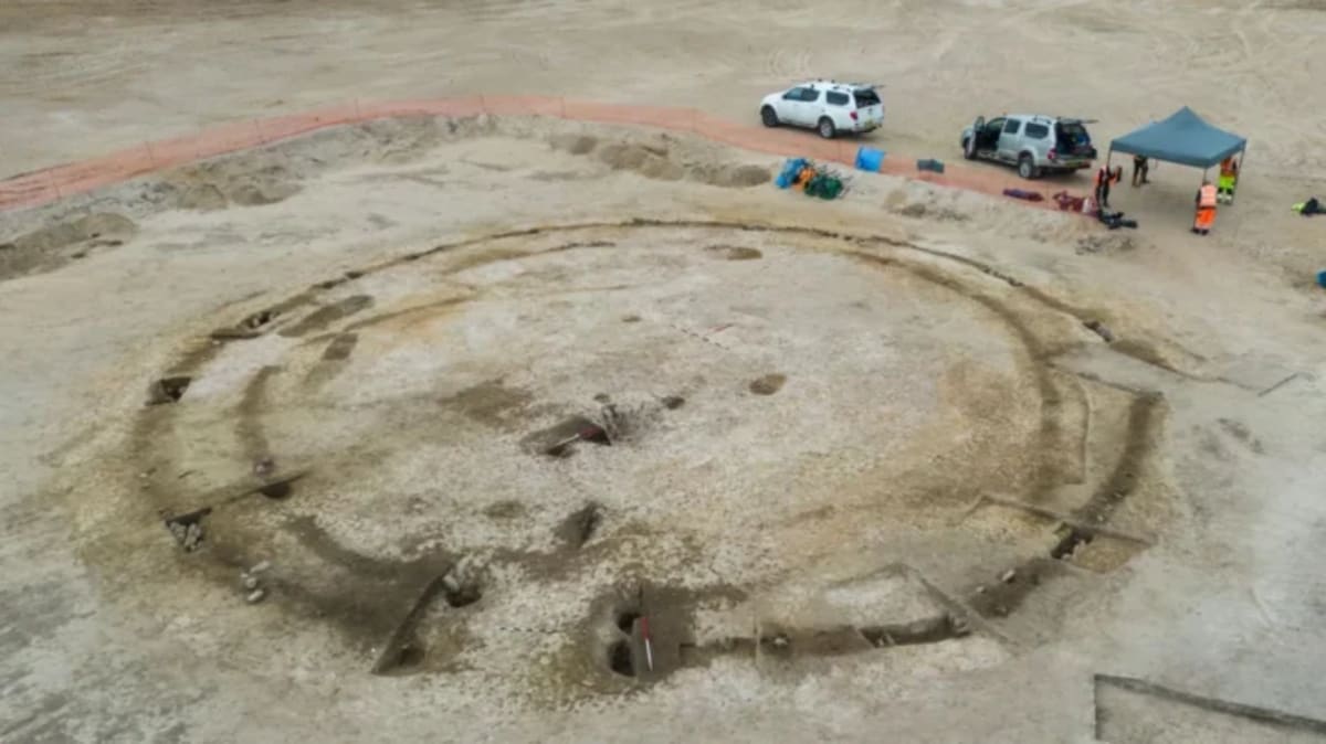 1,700-Year-Old Roman Cauldrons Found in Northern Germany - Image 4