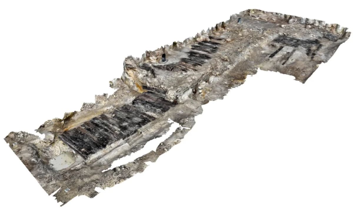 2,400-Year-Old Oak Structure Found Under German River - Image 4