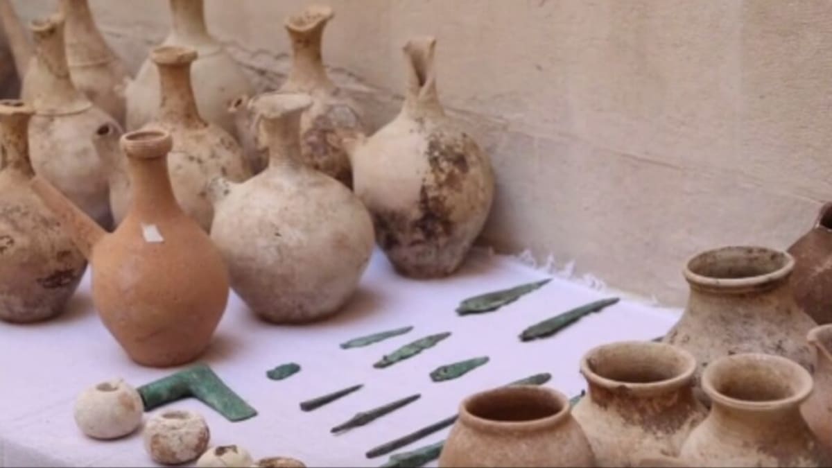 Syrian Father Protects 400 Ancient Artifacts Through War - Image 4