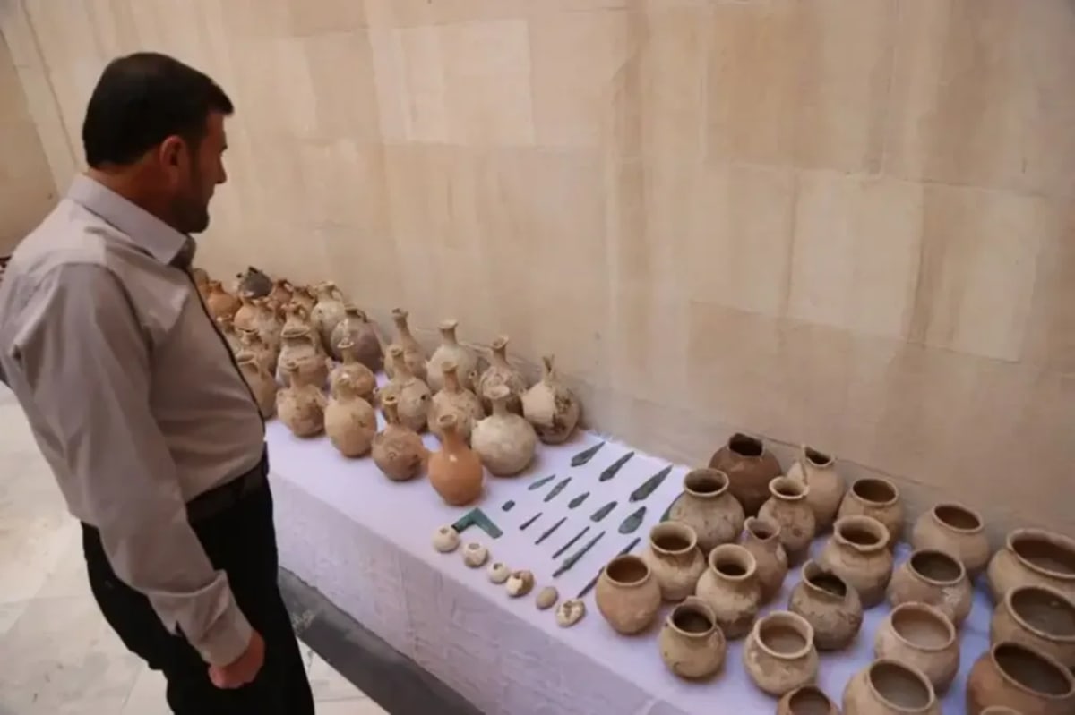 Syrian Father Protects 400 Ancient Artifacts Through War - Image 2