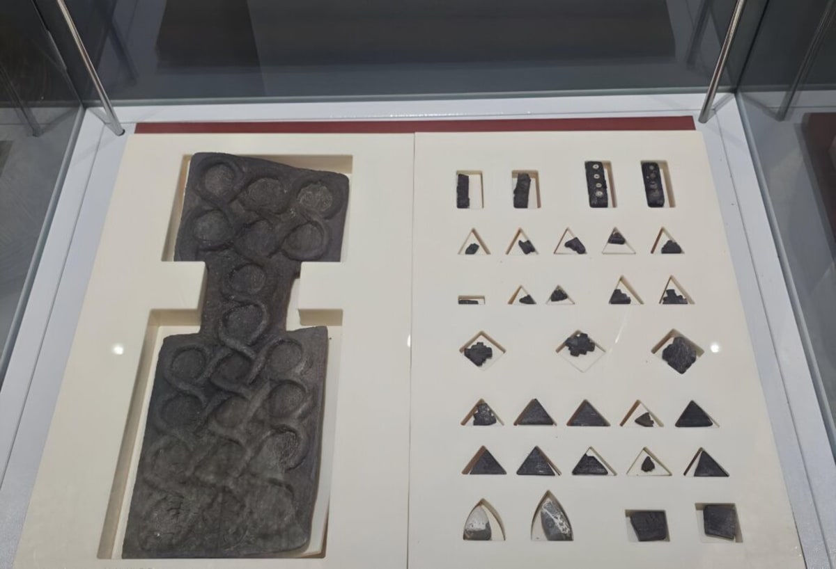 Iran's Burnt City Reveals Second Ancient Board Game - Image 3