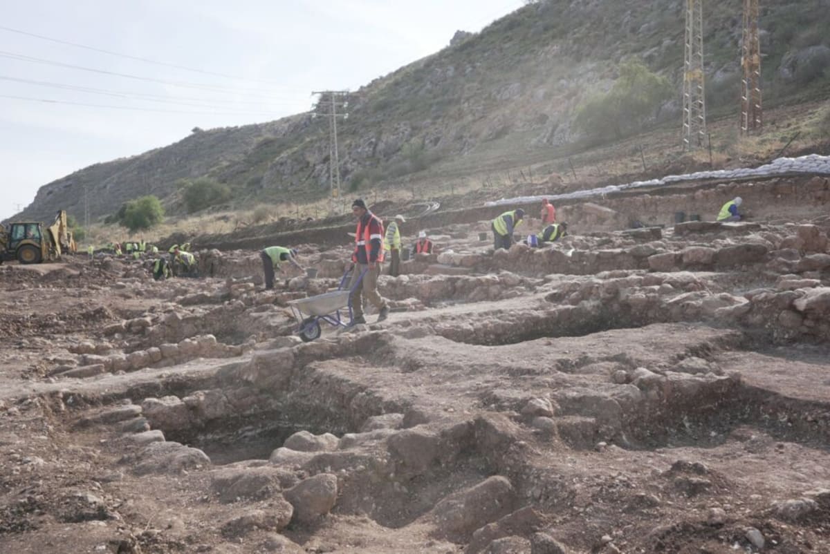 Ancient Synagogue From Jesus' Time Found in Galilee - Image 4