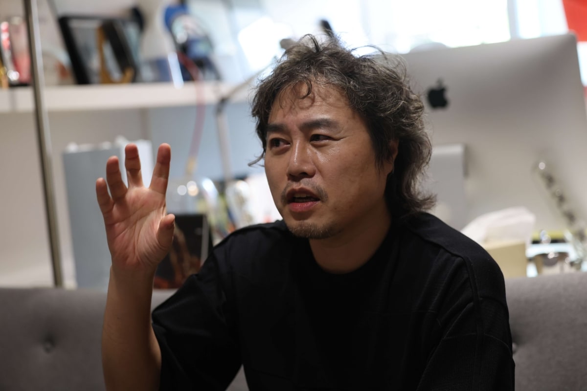 Korean Robots Help You Dress, Turn Salt Water Safe - Image 3