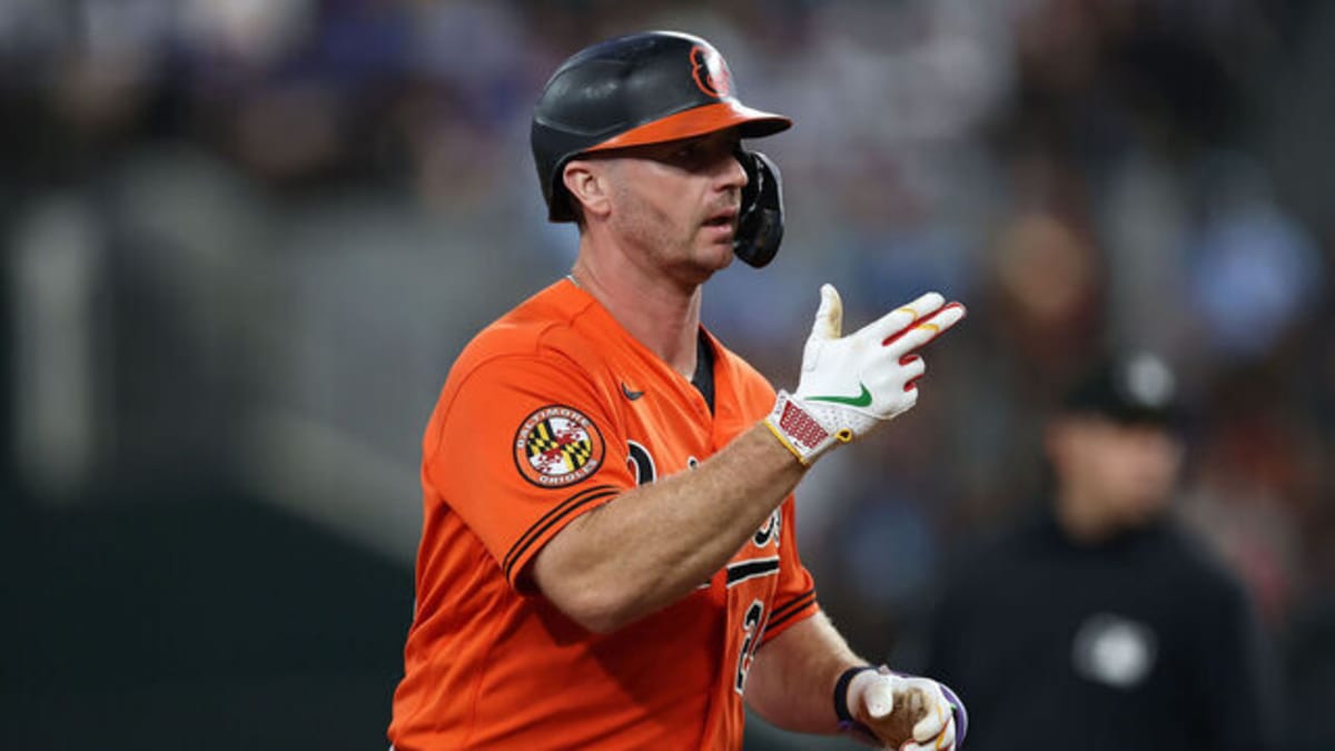 A's Shortstop Jacob Wilson Sets MLB Fielding Record - Image 5