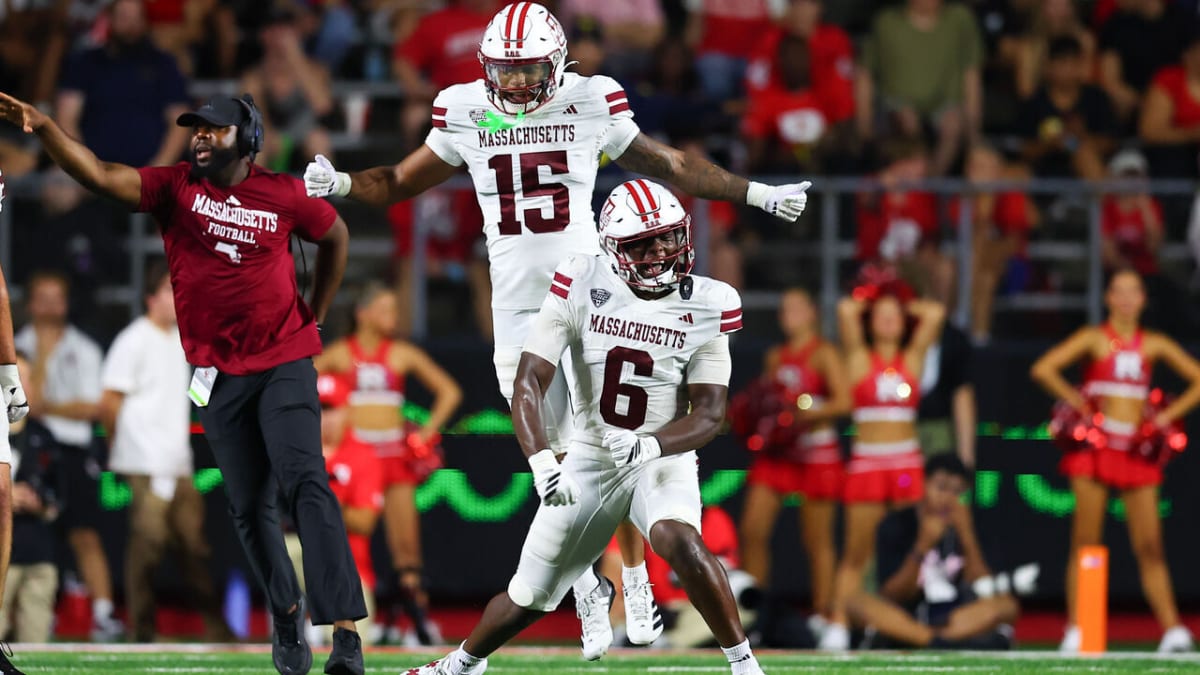 UMass Ends 677-Day Losing Streak With Historic Upset Win