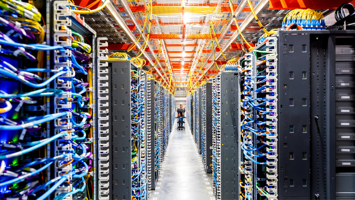 Amazon Invests €15B in France, Creating 7,000 Jobs - Image 5