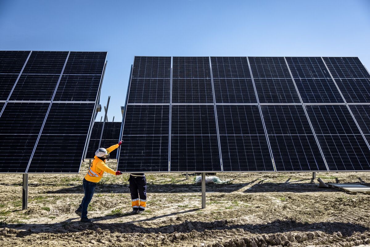 Solar Power Sends Europe Energy Prices Below Zero