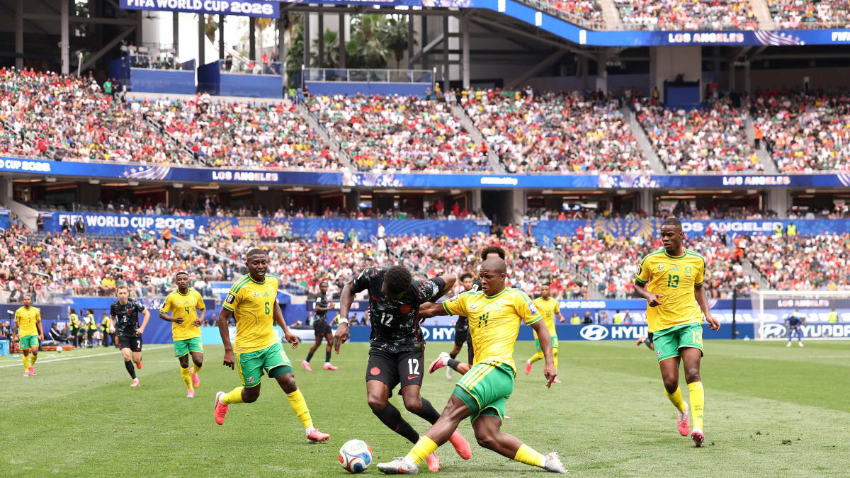 South Africa Reaches First World Cup Knockout Round - Image 3