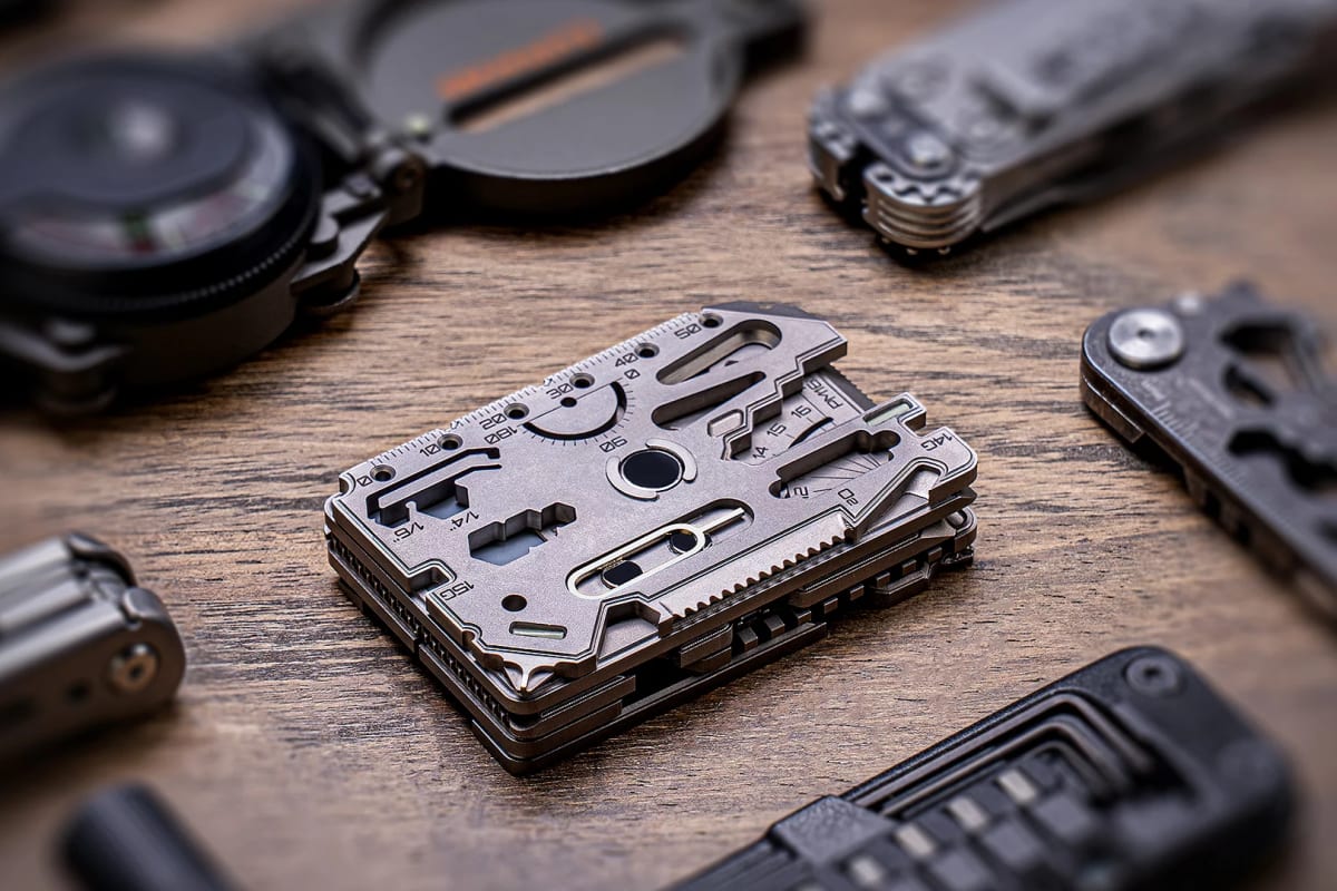 70-Tool Titanium Card Deck Fits in Your Pocket - Image 4