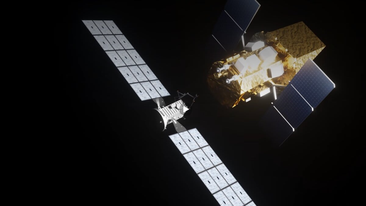 NASA Telescope Gets First-Ever Space Rescue Mission - Image 2