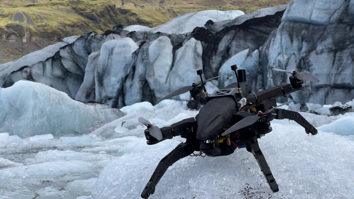Cat-Clawed Drone Lands on 60-Degree Ice Walls - Image 2