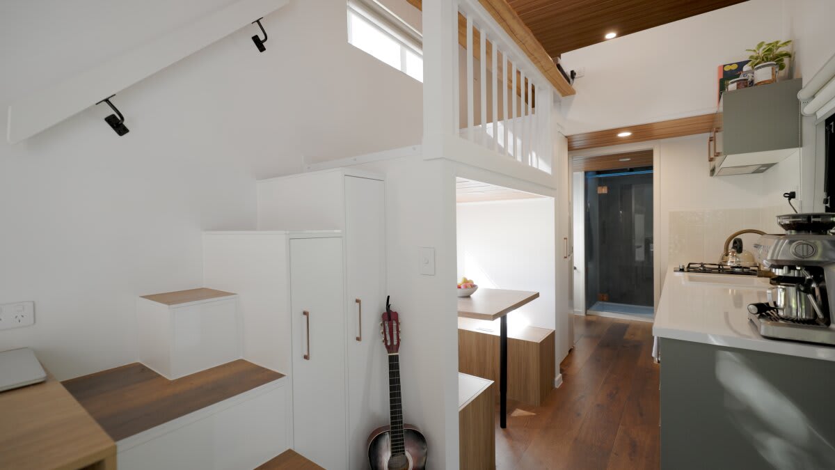 24-Foot Tiny House Fits Full Kitchen and Home Office - Image 2