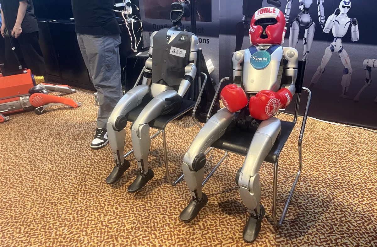 Hong Kong Expo Reveals Robots' Biggest Challenge: Batteries - Image 4