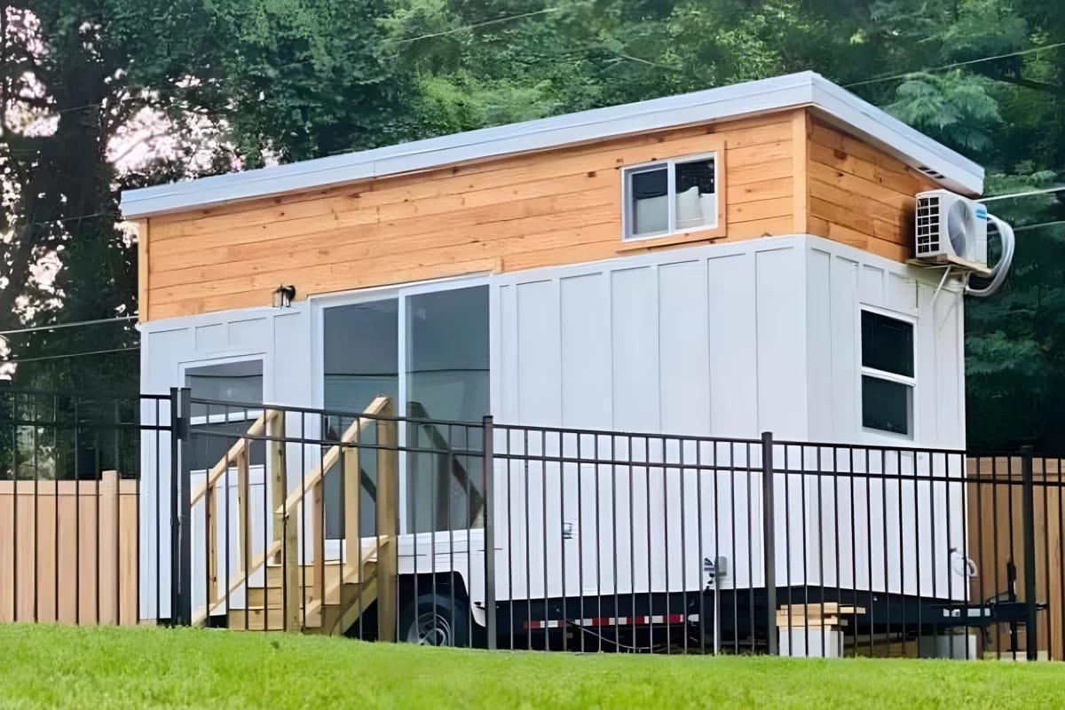 Tiny House Sleeps Six for Under $50K - Image 3