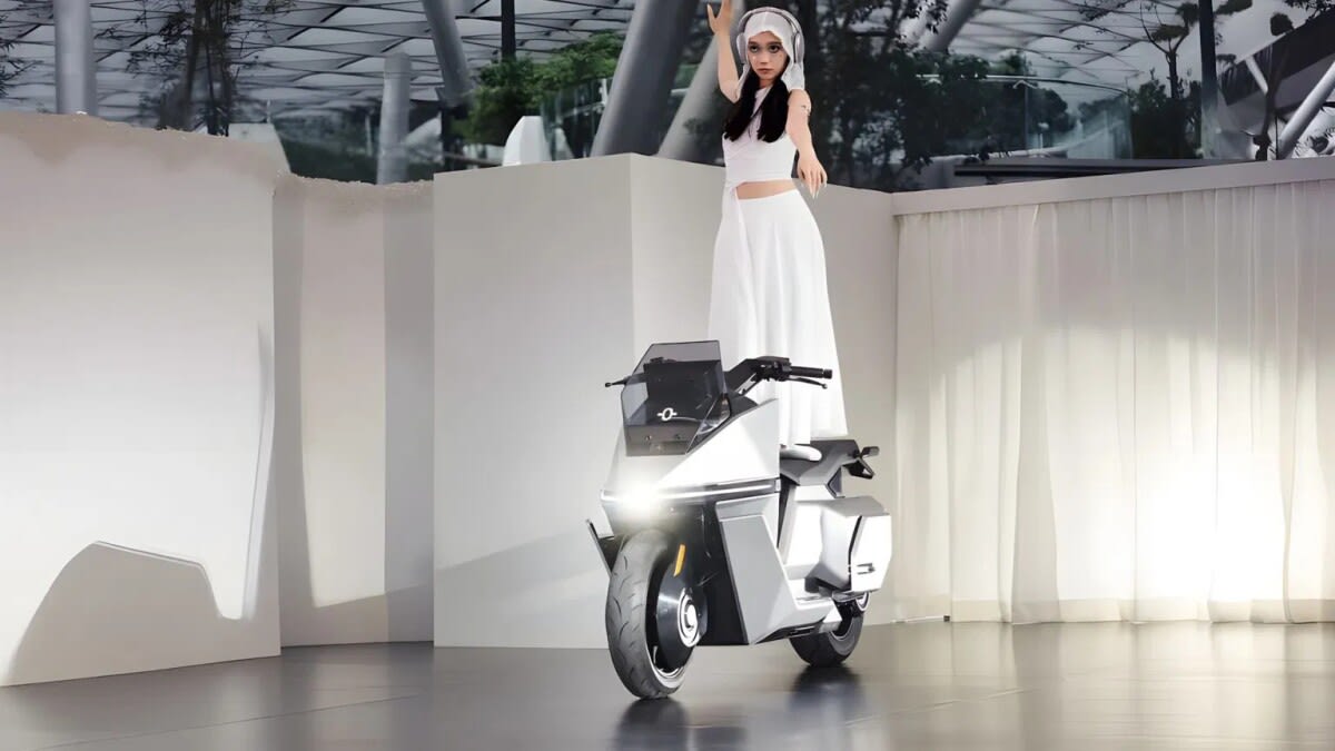 Self-Balancing Electric Scooter Enters Mass Production - Image 2