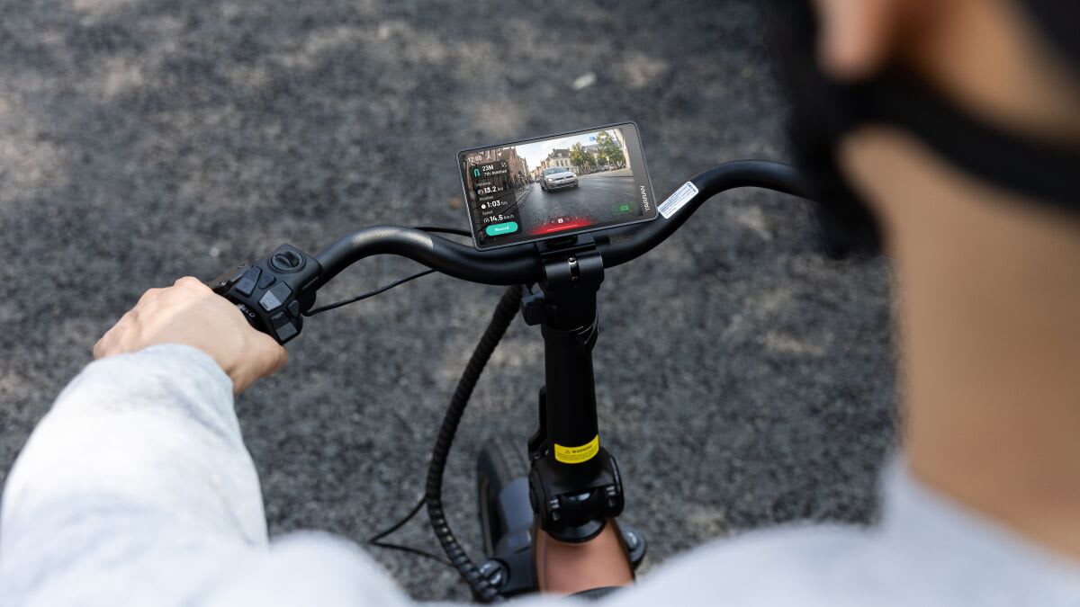 New Cargo E-Bike Uses Radar to Spot Dangers Behind You - Image 2