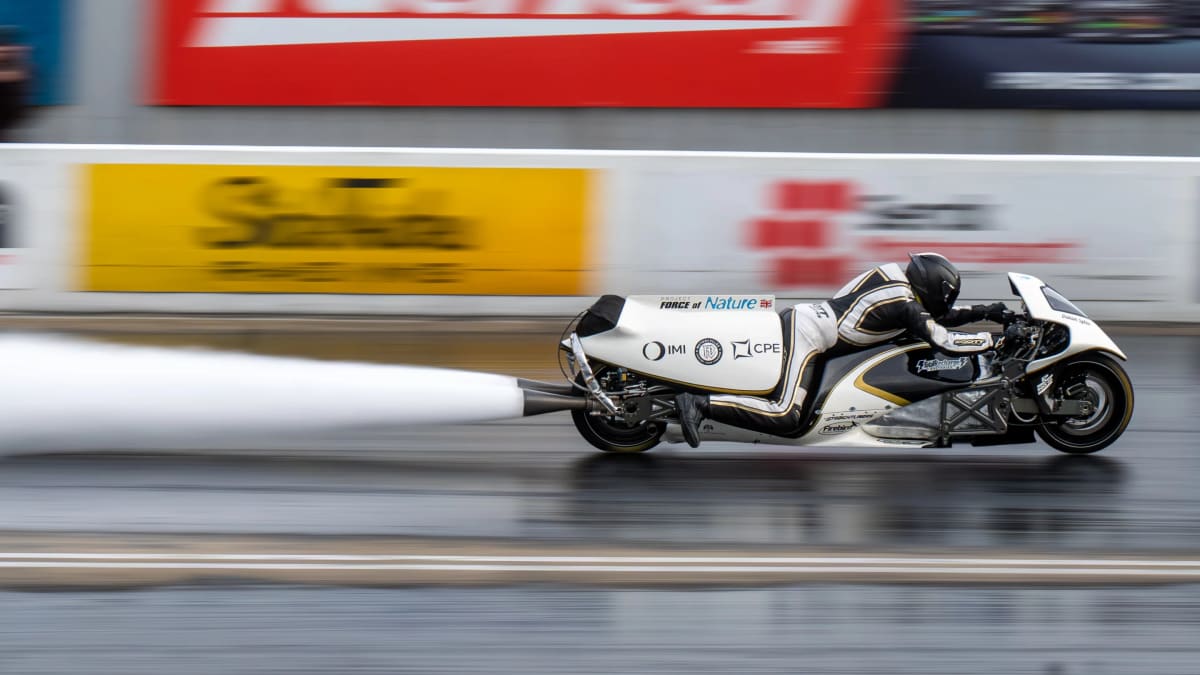 Steam Bike Hits 193 MPH, Second Fastest in the World - Image 4