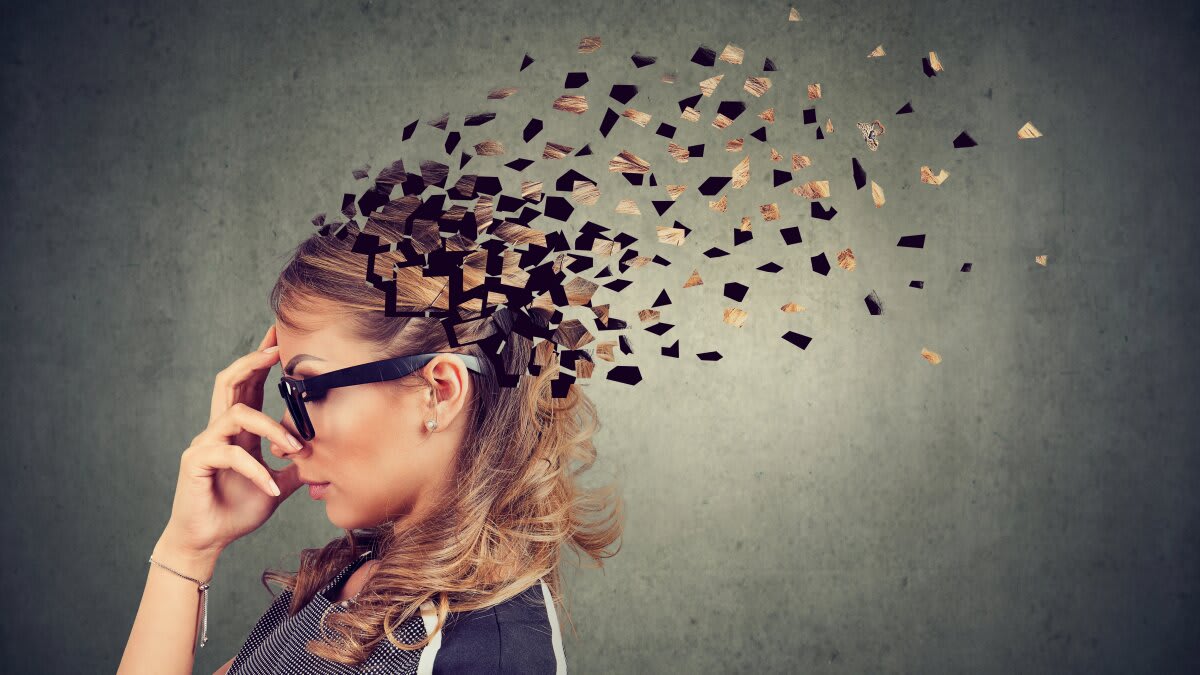 Brain Discovery May Explain Why Women Get Alzheimer's More - Image 2