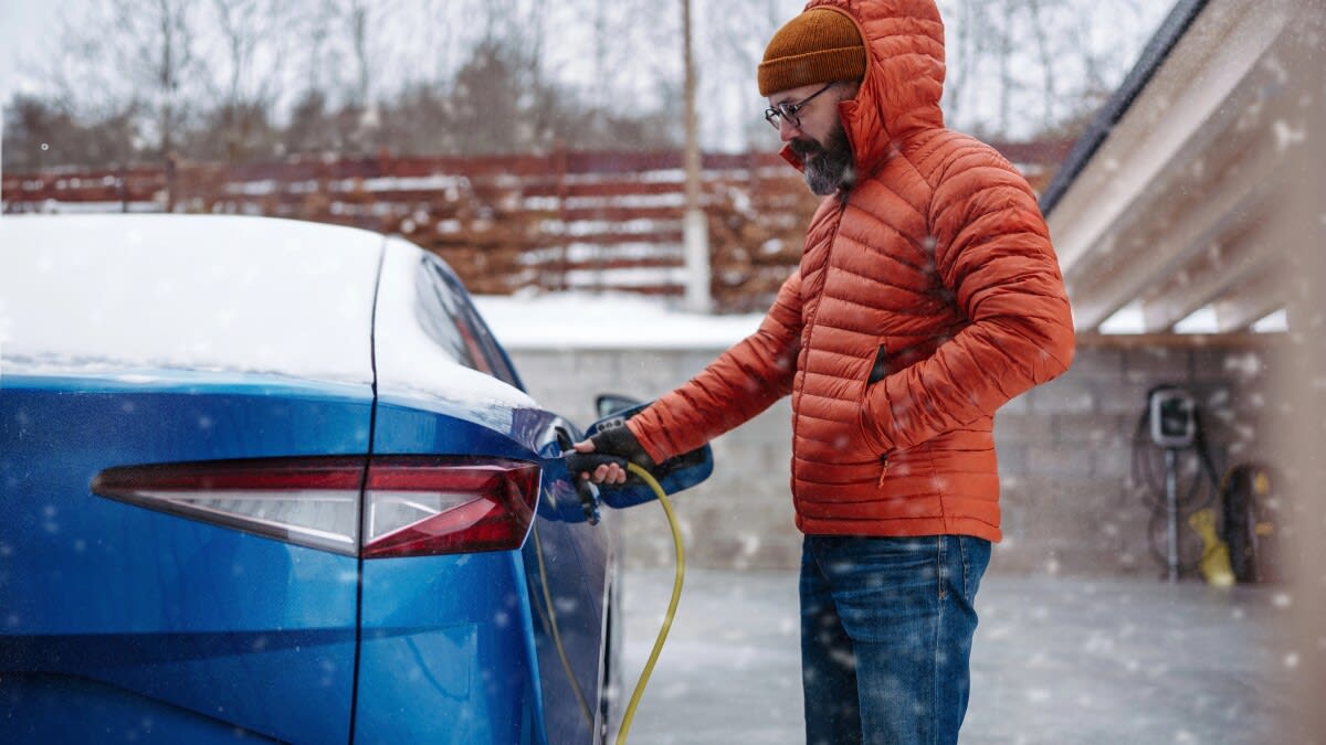 New Battery Doubles EV Range, Works in Extreme Cold - Image 2
