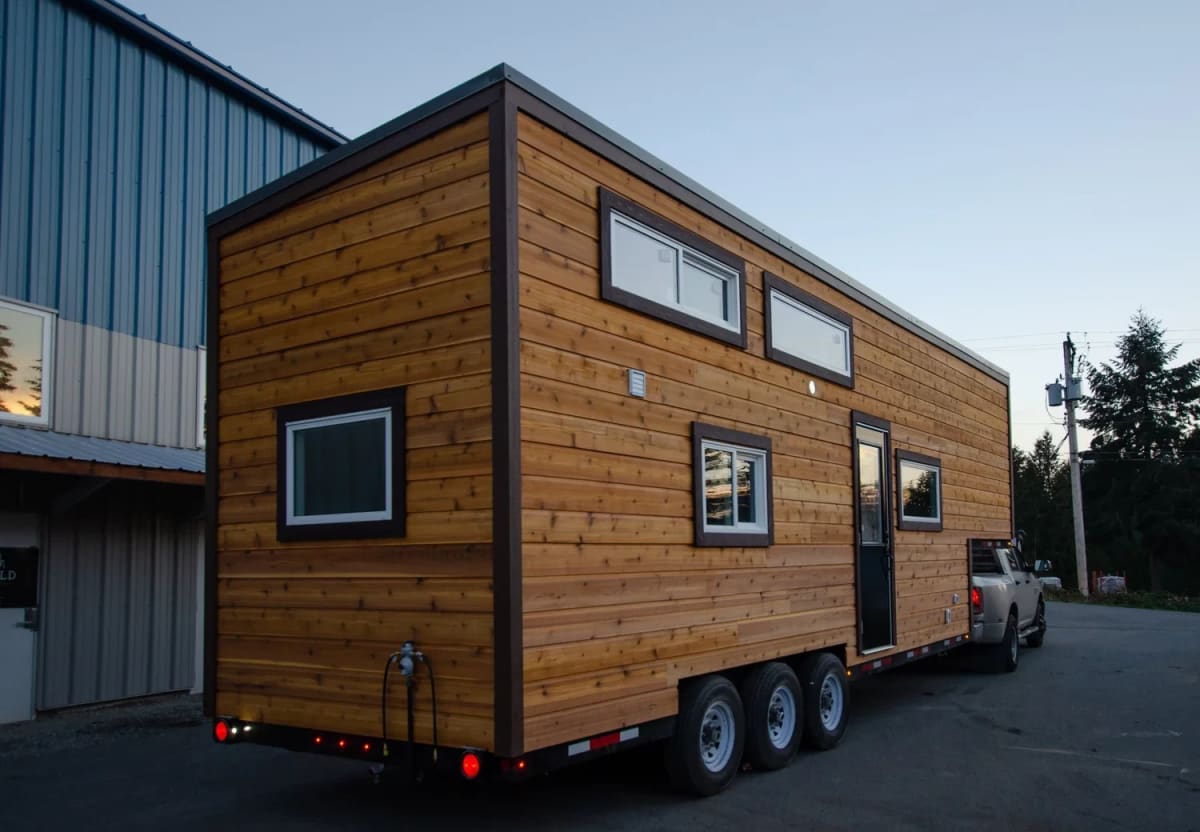 Canadian Tiny House Fits 3 Bedrooms in 33 Feet - Image 5
