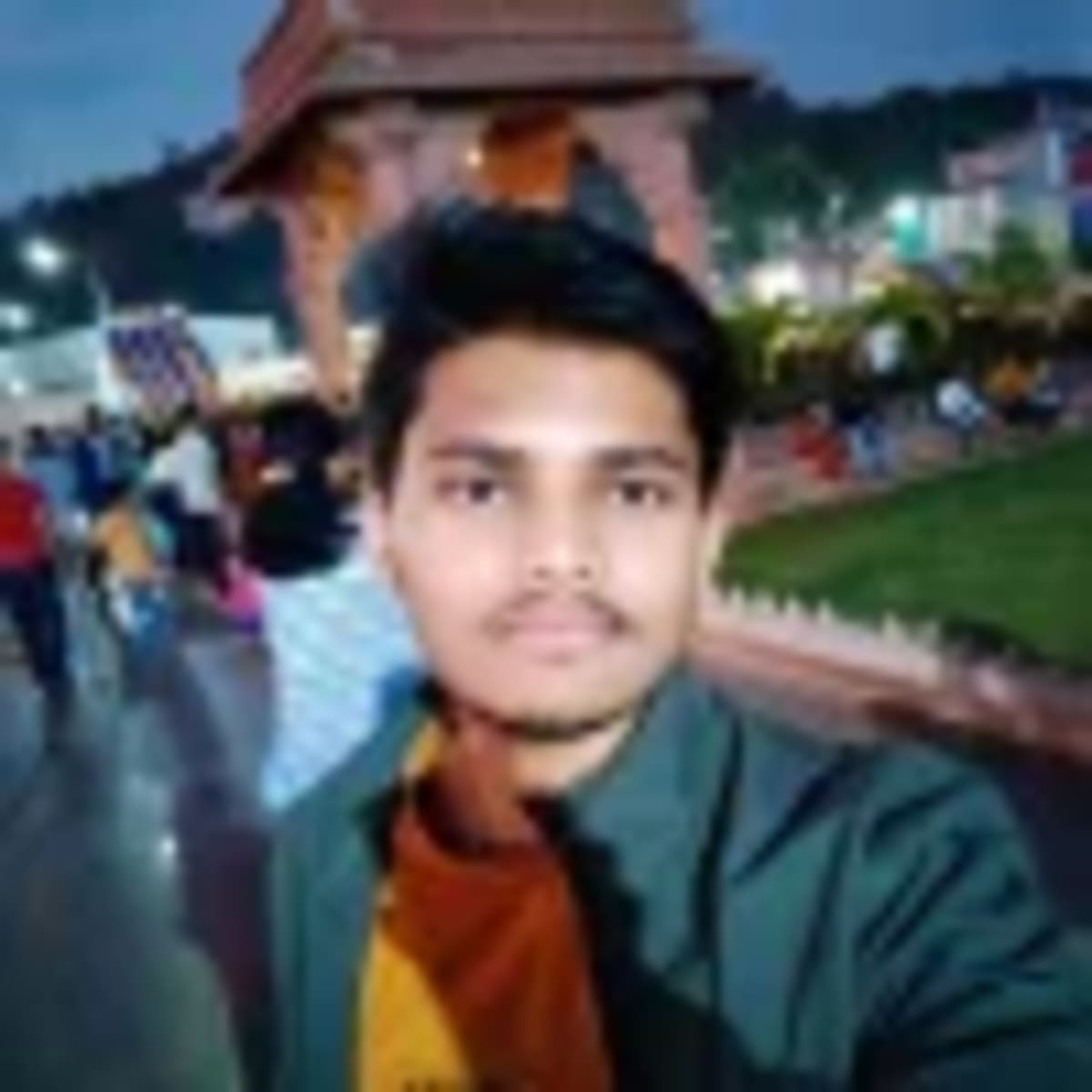 Caterpillars Mimic Queen Ants to Get Royal Treatment - Image 5